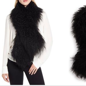 Ugg Mongolian pocket scarf black